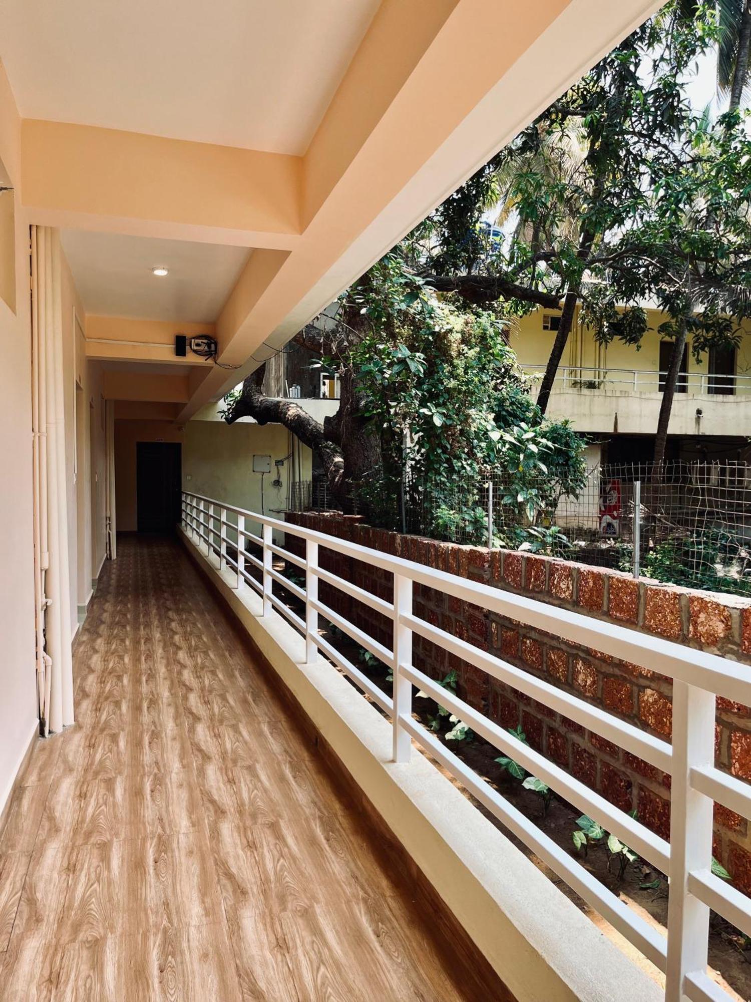 Sterling Garden By Pas Hotel 2*